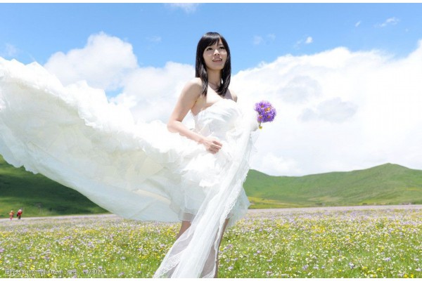 武汉茶馆里,那抹温暖的茶香服务身影 武汉茶馆里,那抹温暖的茶香服务身影